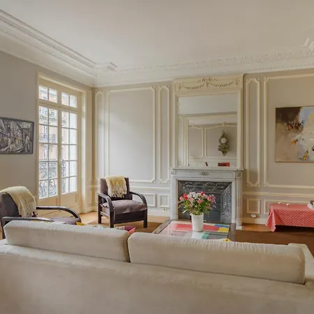 Courcelles Prestige Apartment Paris