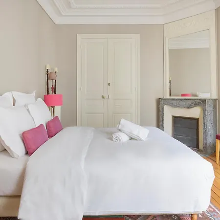 Courcelles Prestige Διαμέρισμα *