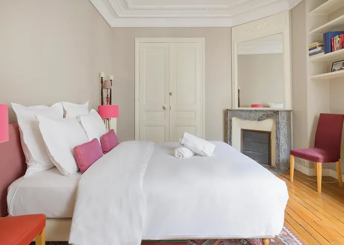 Courcelles Prestige شقة *