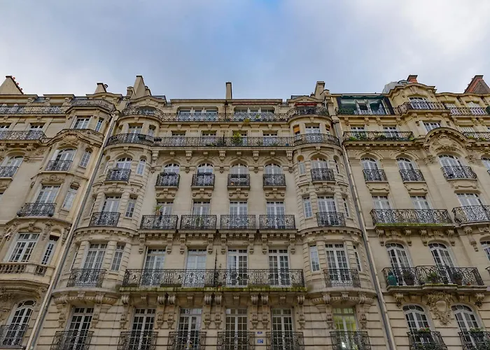 アパート Courcelles Prestige