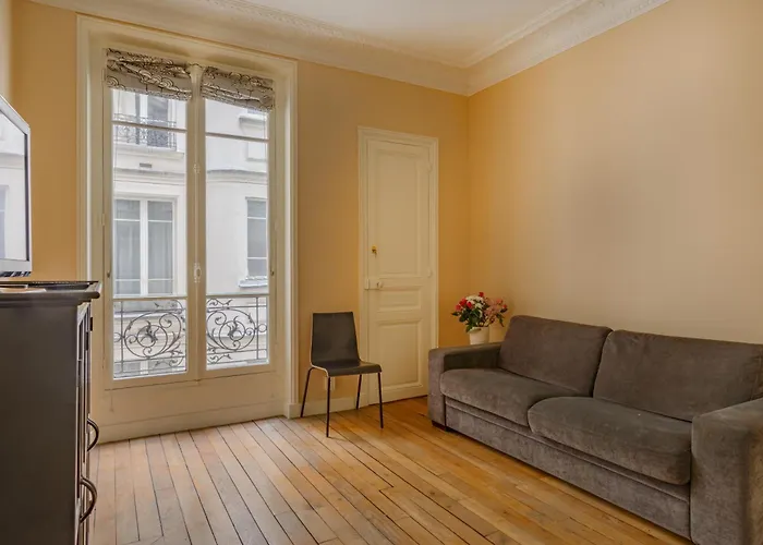 Courcelles Prestige * Paris