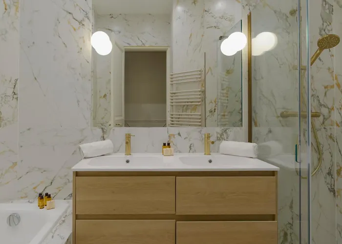 Courcelles Prestige * Paris