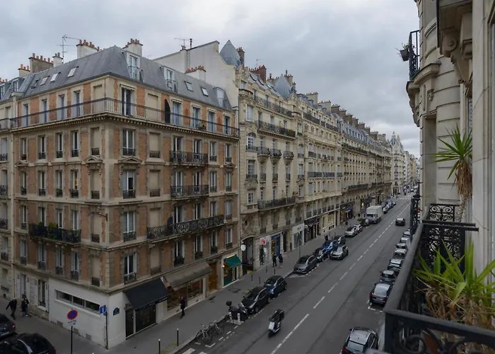 Courcelles Prestige * Paris
